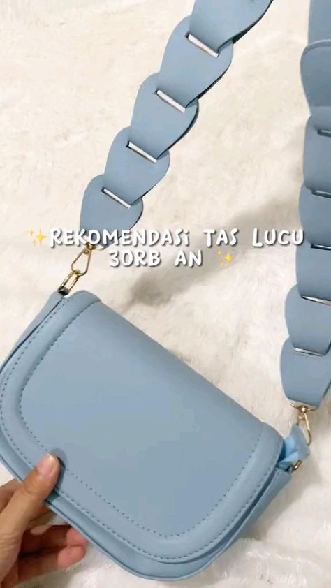 Link produk di bio no. 21 Ugc Idea, Video Ootd, Sling Bag Mini, Racun Shopee, Tiktok Shop, Muslim Women Fashion, Women's Fashion Set, Everyday Fashion Outfits, Side Bags