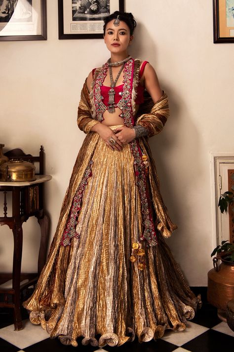 Buy Etasha by Asha Jain Jacket & Gota Tissue Textured Lehenga Set Online | Aza Fashions Golden Tissue Lehenga, Crush Tissue Lehenga, Aza Fashion Outfits 2024 Suits, Gold Tissue Lehenga, Lehenga Golden, Draped Saree Gown, Lehenga Outfit, Sabyasachi Lehenga Bridal, Golden Lehenga