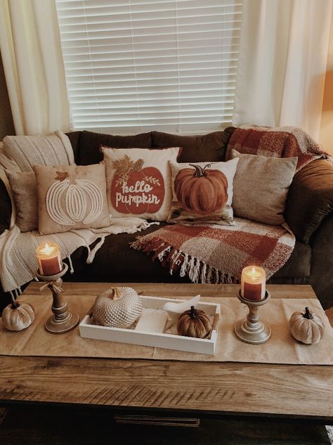 Fall Apartment Decor, Halloween Decor Diy, Fall Room Decor, Fall Living Room Decor, Fall Living Room, Cozy Fall Decor, Fall Decor Inspiration, Interior Vintage, Fall Bedroom