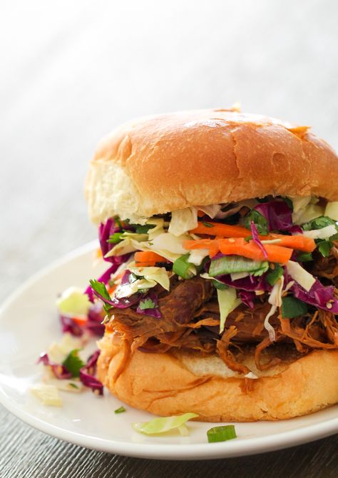 Recipe For Pulled Pork, Pulled Pork Seasoning, Slow Cooker Pulled Pork Sandwiches, Easy Pulled Pork Recipe, Boneless Pork Shoulder Roast, Pulled Pork Recipe Slow Cooker, Bbq Pork Sandwiches, Slow Cooker Asian, Pulled Pork Recipe