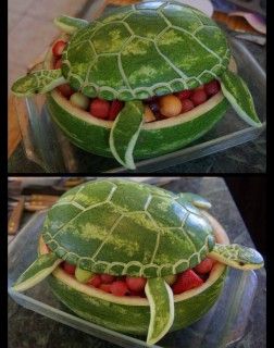 Watermelon Ideas, Watermelon Turtle, Watermelon Shark, Watermelon Basket, Fruit Creations, Fruit Platter Designs, Watermelon Art, Decorações Com Comidas, Watermelon Carving