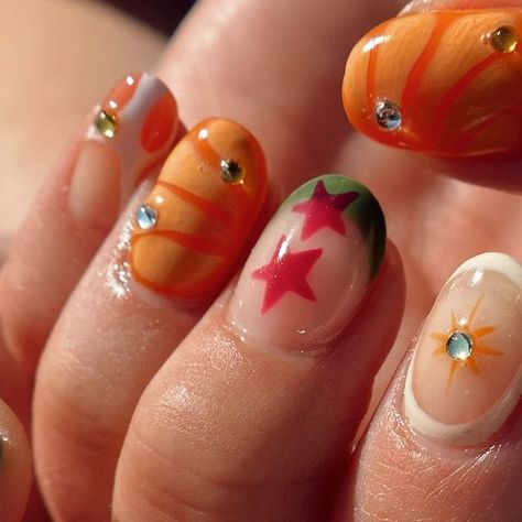 Tamami Page | TAMAMINAILS🌞 on Instagram: "🍄🍃🍂🌟  #fallnails #shortnails #nails #nailinspiration #nailideas #orangenails" Short Nail Almond Designs, Fishbowl Nails, Fall Mismatched Nails, Gel Nail Designs Orange, Gel On Real Nails, Watercolor Nails Tutorial, Short Easy Nail Designs, Short Almond Nails Designs Fall, One Color Nail Ideas