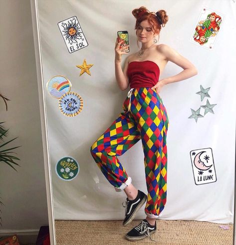 elebrating the weekend in ma circus trousers🎪🤹🏼‍♀️��� Circus Outfits, Circus Aesthetic, Look Festival, Artsy Outfit, Circus Costume, Artsy Style, Rainbow Outfit, Outfit Vintage, Quirky Fashion