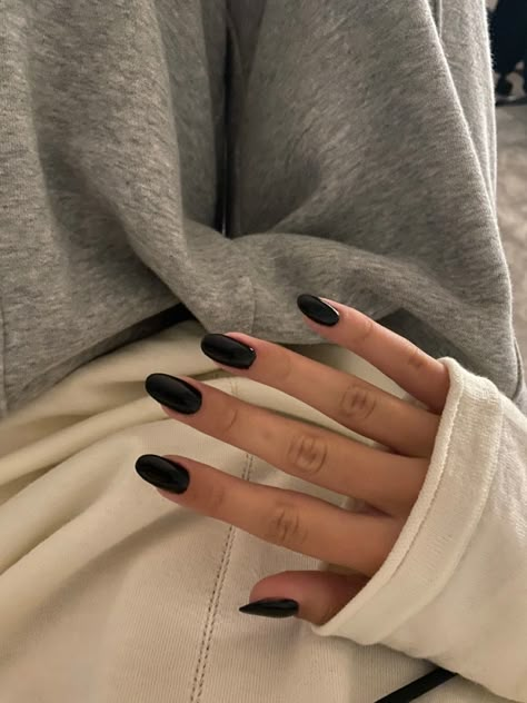 Nails Light Pink, Nails Application, Fake Nails White, Colourful Nails, Black Acrylic Nails, Light Pink Nails, Hello Nails, Autumn Looks, Nagel Tips