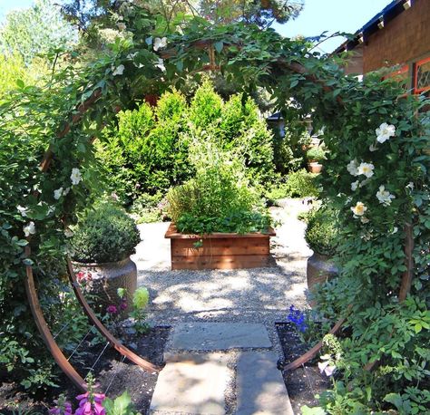 Gate Aesthetic, Vines Trellis, Modern Arbor, Windowless Room, Wood Arbor, Garden Arch Trellis, Arbors Trellis, Arch Trellis, Sculpture Studio