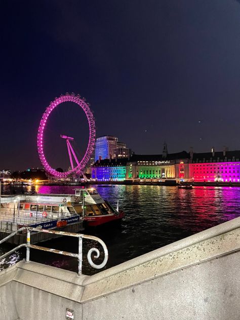 Night Life London, London Nightlife Aesthetic, London Eye Night, London Eye Aesthetic Night, London Eye Photography, Night Vibes London, London Eye At Night, Night Landscape Photography, Wallpaper Vibes