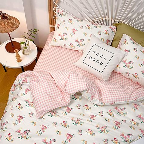 Chic Flower Botanical Duvet Cover Queen Soft Cotton Garden Floral Bedding Set Reversible Pink Plaid Comforter Cover for Kids Girl Women 1 Flower Duvet Cover with 2 Pillowcases Full Queen Bedding Set: Amazon.com.au: Kitchen Pink Bedsheets Aesthetic, Floral Bedsheets Aesthetic, Soft Colorful Aesthetic, Vintage Bedsheets, Cute Bedspreads, Pastel Bedding, Plaid Comforter, Flower Duvet Cover, Indian Bedroom