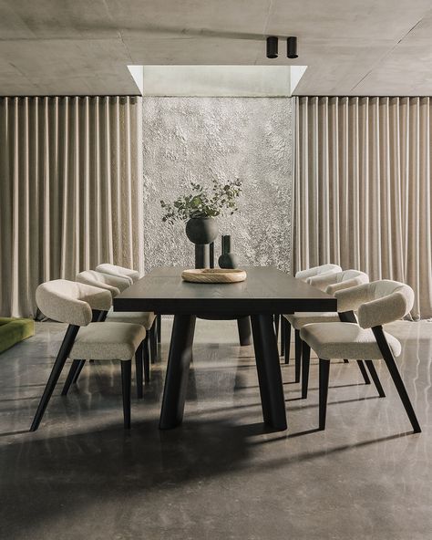 Designed for making memories, the Heritage Extension Dining Table easily expands from a 6-seater to 10-seater table. ⁣ ⁣ Pair with the Heirloom Dining Chair for a timeless dining set built to last generations. Customise in signature timber finishes, leathers and fabrics.⁣ ⁣ Featuring ⁣ Heritage Extension Dining Table in Natural Oak and Onyx⁣ Heirloom Dining Chairs in Onyx/Baxter Granite and Natural Oak/TrueTouch Wattleseed Dining Table Design 10 Seater, Dining Table 6 Seater, 10 Seater Dining Table, 6 Seater Dining Table, Extension Dining Table, Making Memories, Dining Set, Dining Chairs, Dining Table