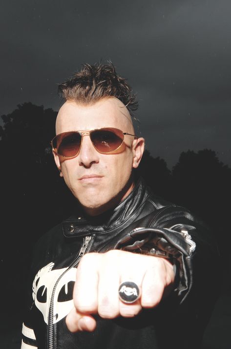 Maynard James Keenan's 7 Favorite Frontpeople  ||  Tool, A Perfect Circle and Puscifer vocalist sings praises https://www.revolvermag.com/music/maynard-james-keenans-7-favorite-frontpeople Tool Band Art, Maynard James Keenan Tool, Maynard Keenan, Tool Band Artwork, Tool Maynard, Tool Artwork, Maynard James Keenan, Tool Music, Viking Metal