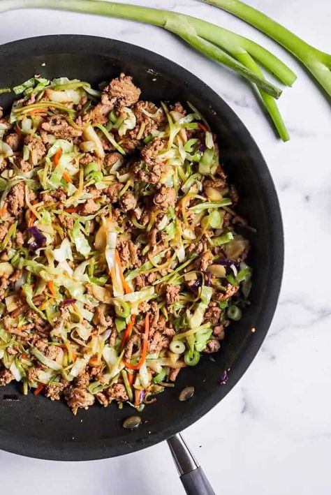 High Protein Egg Roll In A Bowl - Oh Snap Macros Oh Snap Macros, Ground Beef Paleo Recipes, Protein Egg, Cooking With Ground Beef, Egg Roll In A Bowl, High Protein Meal Prep, Macro Friendly Recipes, Egg Roll Recipes, Macro Meals