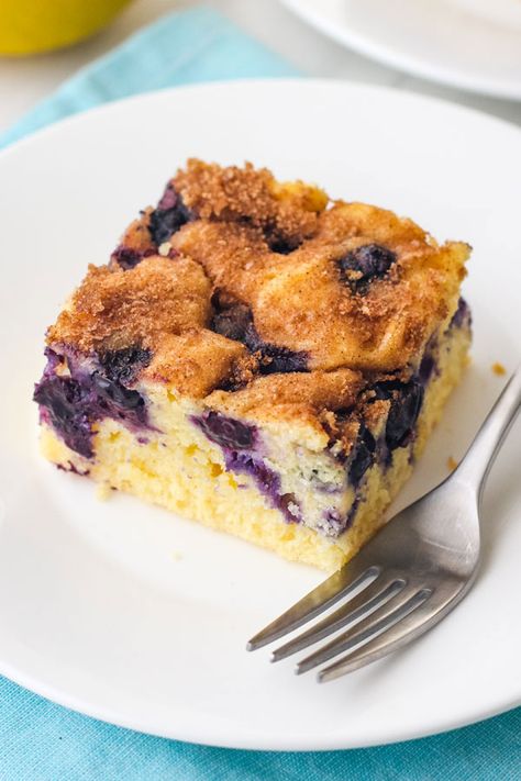 Blueberry Coffee Cake (Made with Cake Mix!) Cake Mix Blueberry Coffee Cake, Blueberry Tea Cake, Blueberry Coffee Cake Recipe, Blueberry Cream Cheese Muffins, Almond Coffee Cake, Blueberry Buckle, Blueberry Tea, Cakes To Make, Blueberry Cake Recipes