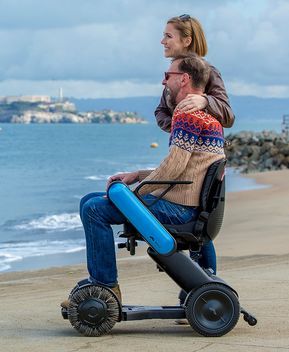 Wheelchairs Design, Medical Device Design, Wheelchair Fashion, Pride Mobility, Power Chair, Mobility Scooters, Industrial Design Trends, Wheelchair Friendly, Wheel Chair