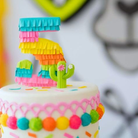 First Fiesta Cake Topper, Pinata Theme Party, Three Esta Cake Topper, Pastel Fiesta Party, Taco Cake Topper, Three Esta Cake Ideas, Threeesta Cake, Threesta Birthday Cake, Three Esta Birthday Cake