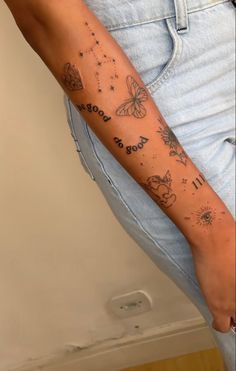 Datum Tattoo, Petite Tattoos, Leg Tattoos Women, Small Hand Tattoos, Classy Tattoos, Discreet Tattoos, Dainty Tattoos, Subtle Tattoos, Girly Tattoos