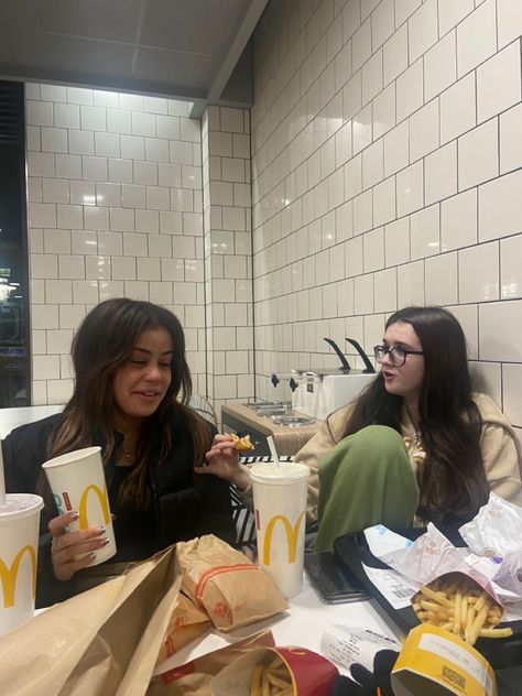 When we dont know what to do, we go to McDonald’s. #bestfriends #friendship #aesthetic Mcdonalds Aesthetic, Bestie Hangout, Mcdonald's Aesthetic, Friendship Aesthetic, Mcdonald's Restaurant, Homecoming Pictures, People Eating, Teen Life, Summer Break