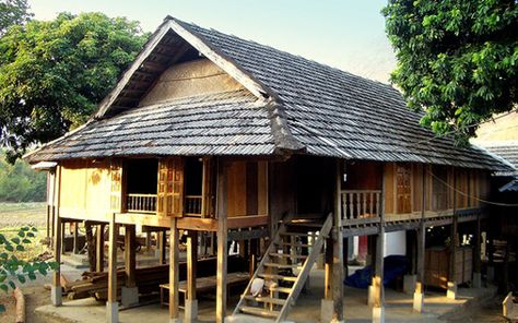 Mai Chau Pu Luong trekking 4 days 3 nights - Viet Nam Typical Tours Elevated Houses, Stilt House, House On Stilts, Traditional Rustic, Beauty Nature, Stilts, Traditional Architecture, Wild Nature, Nature Reserve