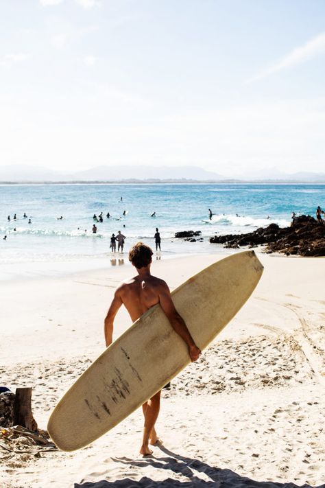 Byron Bay Beach House, Byron Bay Style, Surf Editorial, Byron Bay Aesthetic, Australia Lifestyle, Spell Byron Bay, Surf Boy, Byron Bay Beach, Malibu House