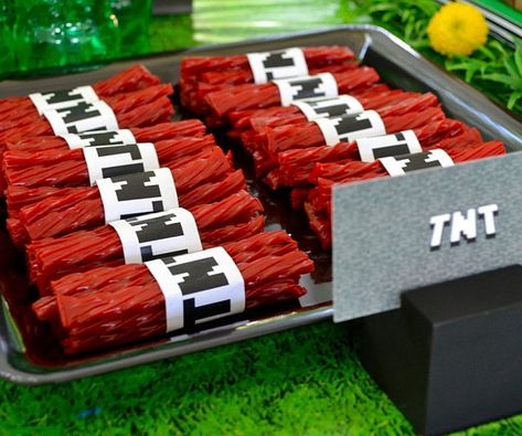 Transform the red licorice at your kid's birthday party into a convincing stick of Minecraft style dynamite. Simply print these small wraps and place them over some Twizzlers to make them look like the 8-bit TNT blocks from the iconic video game. Party Wraps, Minecraft Party Food, Minecraft Tnt, Minecraft Theme, Video Games Birthday Party, Diy Minecraft, Minecraft Birthday Party, Video Game Party, Video Games Birthday