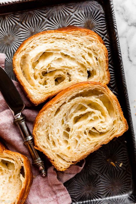 Croissant Bread Loaf (Recipe & Video) - Sally's Baking Addiction Essen, Homemade Croissant, Bread Loaf Recipe, Blueberry Bread Recipe, Croissant Bread, Homemade Croissants, Croissant Dough, Croissant Recipe, Sally's Baking