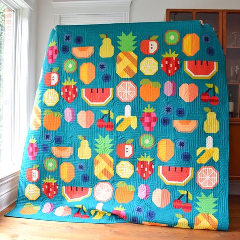 Elizabeth Hartman Patterns, Fruit Quilt, Elizabeth Hartman Quilts, Craft Hobbies, Elizabeth Hartman, Heart Quilt Pattern, Quilt Studio, Quilt Modernen, Laundry Basket Quilts