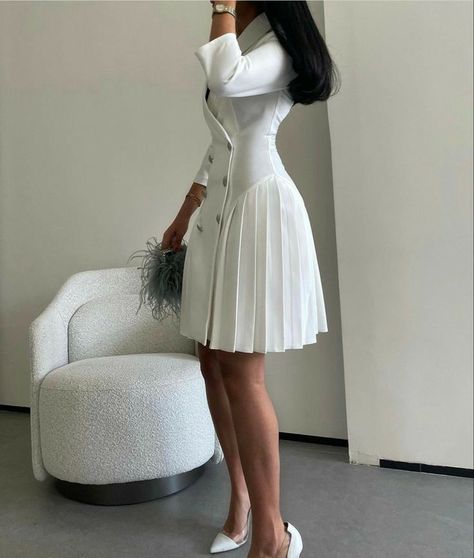 Beautiful White Dresses Classy, Corporate Attire Women Dress, Office Dresses For Women Classy Chic, Suit Dresses For Women, Official Outfits For Women, A Cut Dress, Outfit For Graduation, Convocation Dress, Corporate Gowns