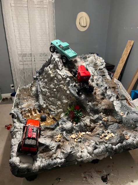 Rc Rock Crawler Course Diy, Indoor Rc Crawler Course Ideas, Rc Crawler Course Ideas, Rock Crawler Course, Hotwheels Storage, Rc Rock Crawler Track, Rc Rock Crawler Course, Rc Crawler Course, Crawler Course