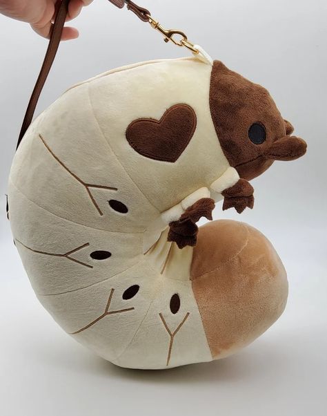 PRE-ORDER Love Grub Plush Bag Beetle Insect Invertebrate Worm Maggot Larvae Invert Plushie Purse Handbag - Etsy Isopod Plush, Insect Plush, Plushie Purse, Beetle Backpack, Bug Clothes, Beetle Bag, Bug Bag, Love Outfits, Cool Bags