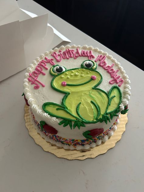 Frog Cake Birthday, Frog Cakes Birthday, Frog Birthday Party Ideas, Frog Birthday Cake, Froggy Cake, Frog Cake Ideas, Frog Smash Cake, Frog Themed Cake, Frog Birthday