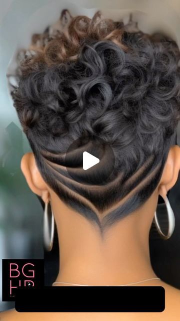 Braided Mohawk Hairstyles For Black Hair, Short 27 Piece Hairstyles, Short Hair Mohawk, 27 Piece Hairstyles, Mohawk Hairstyles For Women, Black Hair Stylist, Braided Mohawk Hairstyles, 2023 Hairstyles, Short Weave Hairstyles