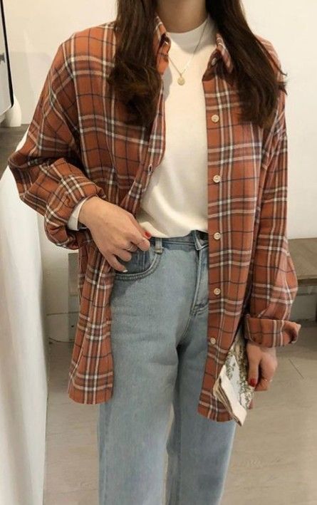 Box Shirt Outfit Women, Plaid Polo Outfit Women, Checkered Polo Outfit Women, Checkered Shirt Outfit Women, Polo Outfit Women's, Gingham Shirt Outfit, Pattern Shirt Outfit, Checkered Shirt Outfit, Polo Outfit Ideas