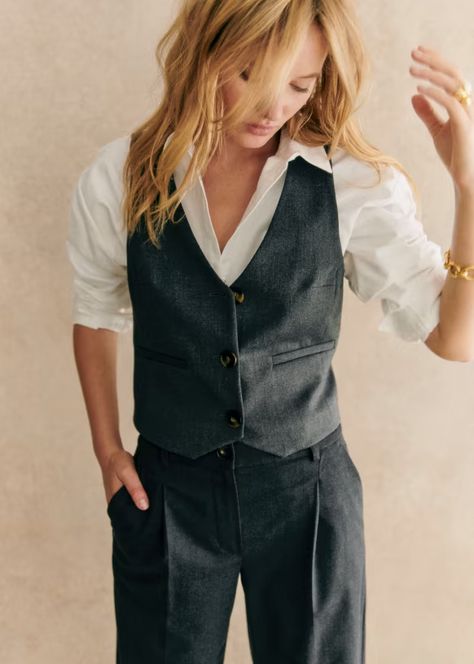 Giacomo Trousers - Mottled Grey - Sézane Dandy Look, Style Androgyne, Waistcoat Outfit, Waistcoat Woman, Nice Clothes, Androgynous Fashion, Business Outfit, Vest Outfits, Formal Outfit