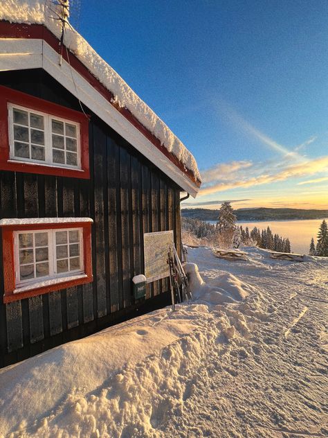 Norwegian Aesthetic, Winter In Norway, Norway Aesthetic, Norwegian Winter, Norwegian Culture, Norwegian House, Dreamy Photos, Nordic Winter, Norwegian Style