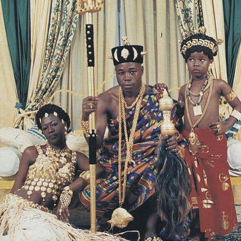 Royal Family The Blacker The Berry, Black King And Queen, Black Royalty, Bloc Party, African Royalty, By Any Means Necessary, African People, Black Families, African Diaspora