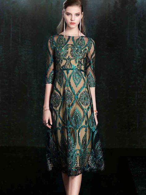 Evening long gowns Green Evening Dress, Exquisite Gowns, Sequin Appliques, Semi Formal Dresses, Evening Dress Fashion, Short Prom Dress, Short Prom, Long Gown, Dress Vintage