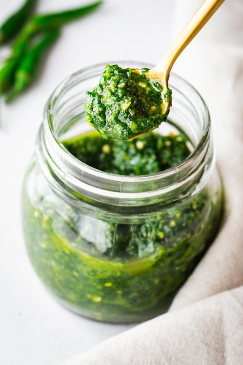 Green Chilli Paste Recipe, Zhoug Sauce Recipes, Zhug Sauce, Zhoug Recipe, Falafel With Canned Chickpeas, Zhoug Sauce, Tahini Salad Dressing, Cherry Tomato Sauce, Cilantro Sauce