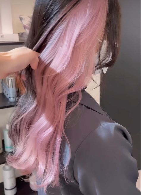 Light Pink Underdye Hair, Baby Pink Peekaboo Hair, Light Pink Hair Underneath Brown, Soft Pink Peekaboo Hair, Light Purple Peekaboo Hair, Pink Undertone Hair, Pick A Boo Hair, Light Pink Streaks In Brown Hair, Ends Of Hair Dyed Pink