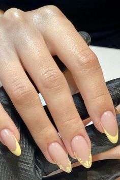 March Nails Ideas, Acrylic Nails Yellow, Nails Easter, Yellow Nails Design, March Nails, April Nails, Pastel Nails Designs, Easter Nail, May Nails