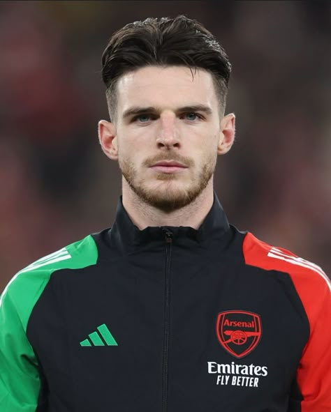 Declan Rice Haircut, Declan Rice, Soccer Workouts, Man Utd, Football Player, Football Players, Arsenal, Formula 1, Mls