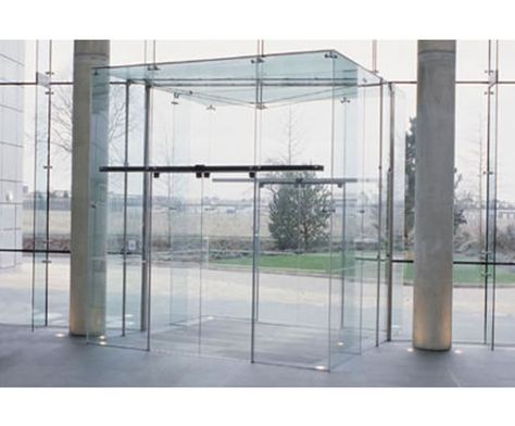 Japanese Sliding Doors, Automatic Sliding Doors, Revolving Door, Sliding Door Systems, Door Glass Design, Lobby Design, Automatic Door, Glass Facades, Arched Windows