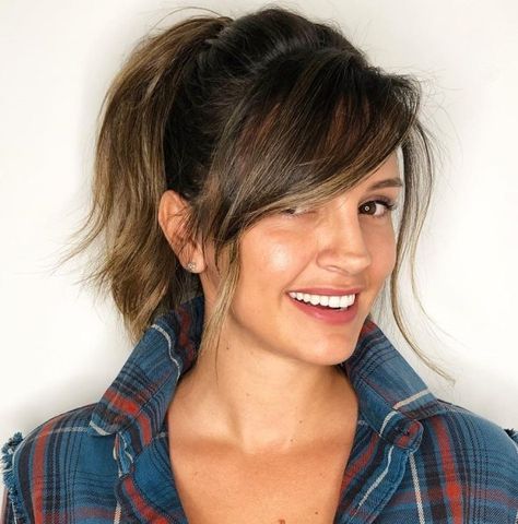 Medium Layered Haircut With Side Bangs, Medium Length Haircut Side Part Bangs, Side Bangs With Long Hair Straight, Bangs For Side Parted Hair, Medium Length Hair Styles With Bangs Over 50, Long Hairstyles With Bangs Over 40, Long Sideswept Bangs, Side Swept Curtain Bangs, Side Sweep Bangs