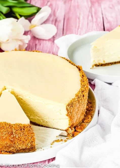 Delicious Cheesecake Recipes, Most Popular Desserts, Eggless Desserts, Eggless Recipes, Homemade Cheesecake, Eggless Baking, Egg Free Recipes, Best Cheesecake, Popular Desserts