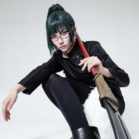 Maki Zenin / jjk / Jujutsu Kaisen / aesthetics Cosplay Ideas Women, Sasuke Cosplay, Maki Zenin, Cosplay Tutorial, Human Poses Reference, Human Poses, Body Poses, Action Poses, Pose Reference Photo