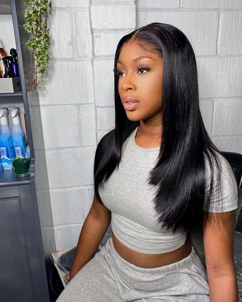 @tosinbeau on Instagram: “Even on chill days, she got it Hair: @zee.elle” Human Virgin Hair, Peruvian Hair, Human Hair Lace Wigs, Straight Human Hair, Baddie Hairstyles, Straight Wig, Hair Game, Hd Lace, Brazilian Hair