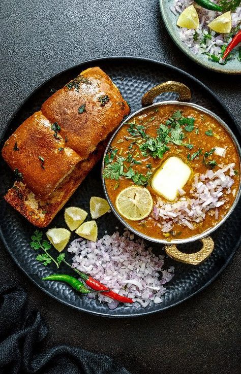 6,365 Likes, 125 Comments - That Indian Curry, Bangalore (@thatindiancurry) on Instagram: “Pav bhaji.  Pav bhaji and loads of Amul butter . Match made in heaven.  What could be a better way,…” Masala Pav, Mumbai Street, Pav Bhaji Masala, Eat Sleep Repeat, Pav Bhaji, Indian Street, Food Truck Design, Indian Street Food, Food Wallpaper