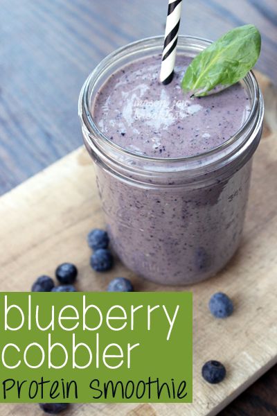 Blueberry Cobbler Protein Smoothie in a Jar Recipe - Mason Jar Breakfast Jar Breakfast, Mason Jar Breakfast, Smoothie Recipies, Mason Jar Recipe, Apricot Smoothie, Breakfast In A Jar, Mason Jar Desserts, Protein Smoothies, Dessert In A Jar