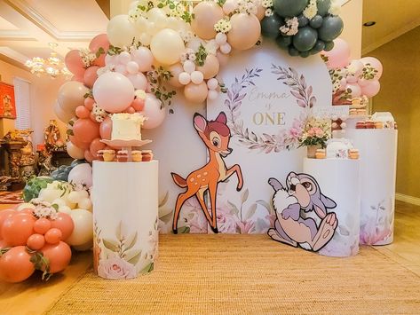 Bambi and Thumper backdrop with balloon garland and custom plinths Bambi Party Theme, Bambi Decorations Birthday Parties, Bambi Shower Ideas, Bambi Balloon Garland, Bambi Party Decorations, Bambi 1st Birthday Party Ideas, Bambi Baby Shower Invitations, Bambi Baby Shower Ideas Centerpieces, Bambi Baby Shower Ideas Boys