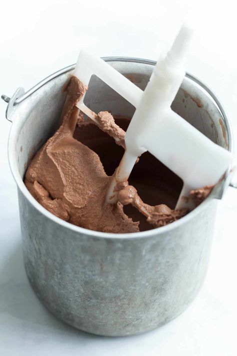 Make your own rich & creamy chocolate gelato right at home. Find out how to make the best homemade gelato with this reader-favorite recipe that has been winning hearts for over 10 years! Chocolate Gelato Recipe, Homemade Gelato, Chocolate Gelato, Gelato Recipe, Powdered Eggs, Chocolate Almond, Creamy Chocolate, Bittersweet Chocolate, Chocolate Almonds