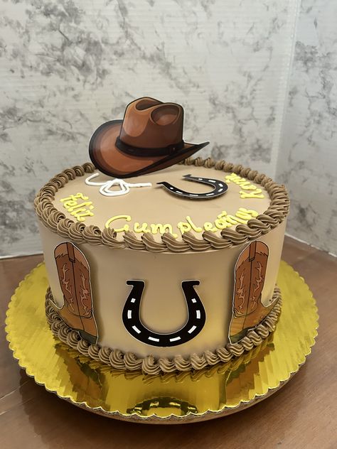 Vaquero Cake Ideas, Cowboy Bday Cake, Vaquero Theme Cake, Mexican Cake Ideas For Men, Vaquero Cake, Cowboy Themed Cake, Cowboy Cake For Men, Cowboy Theme Cake, Western Cake Ideas