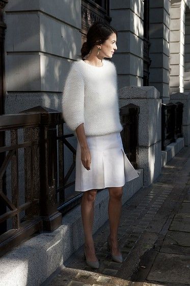 Street Style From London Fashion Week | StyleCaster London Fashion Weeks, Leila Yavari, Woman In White, London Fashion Week Street Style, Looks Party, Stil Inspiration, London Street Style, Looks Street Style, Inspiration Mode