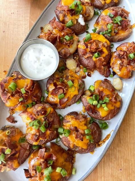 Loaded Smashed Potatoes Air Fryer, Best Side Potatoes, Mini Loaded Potato Skins, Smash Loaded Potatoes, Stuffed Potato Appetizer, Cheesy Bacon Smashed Potatoes, Smashed Potatoes Loaded, Loaded Mini Baked Potatoes, Smashed Potato Skins